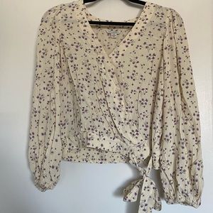 American Eagle - Size Small - Woman’s Floral Long Sleeve